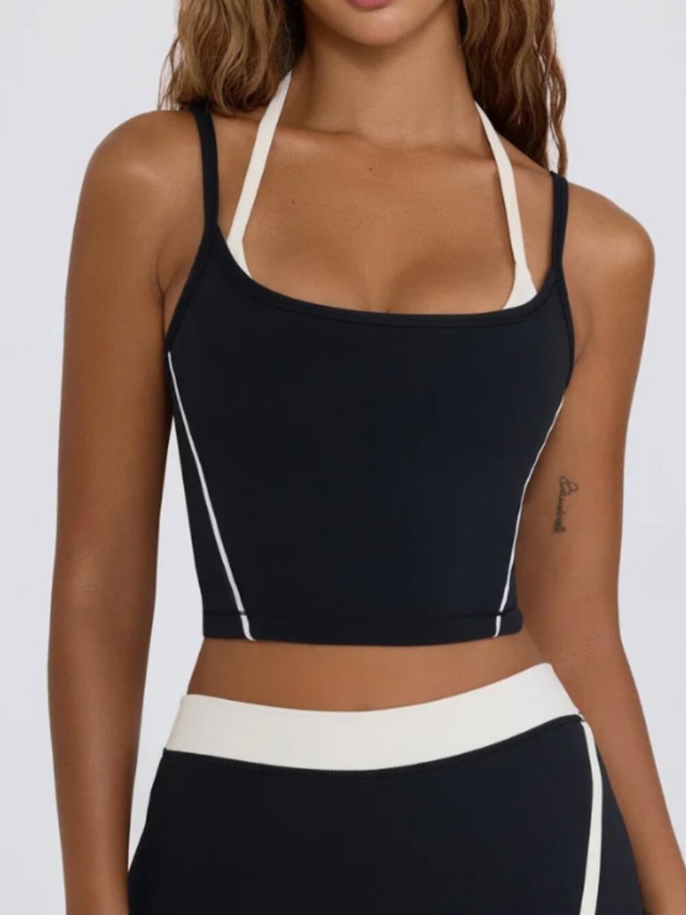 Bo +Tee Soft Active Layered Cropped Tank Top in green/white - Picture 3 of 6